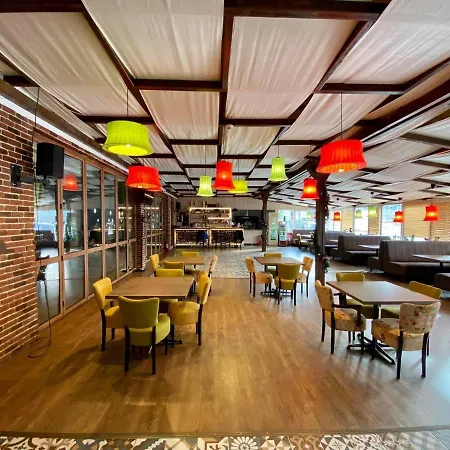 Nueva Park Pensjonat 3*