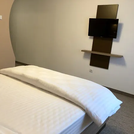 Gasthuis Nueva Park 3*