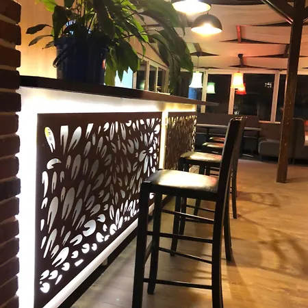 Nueva Park Pensjonat Braszów