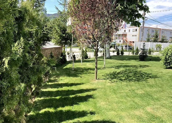 Nueva Park Guest house 3*