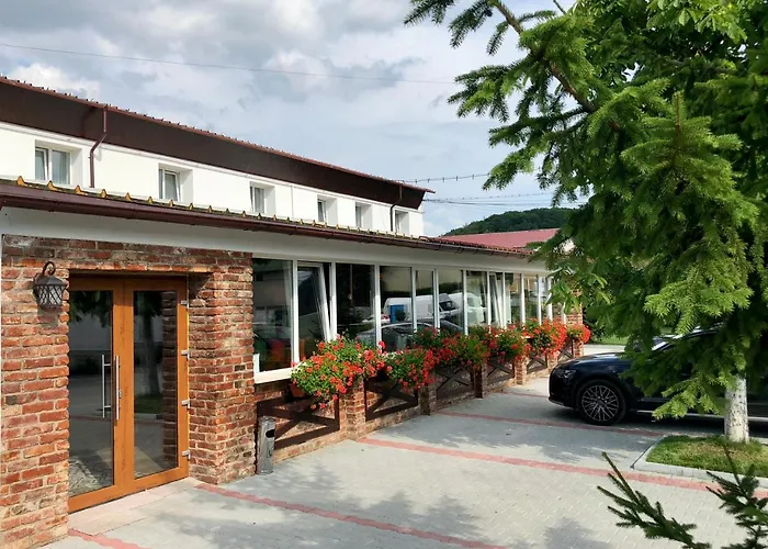 Nueva Park Guest house 3*