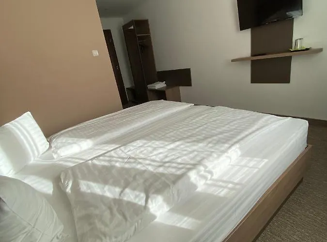 Nueva Park Guest house 3*